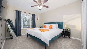 3 habitaciones, caja de seguridad en la habitación y escritorio