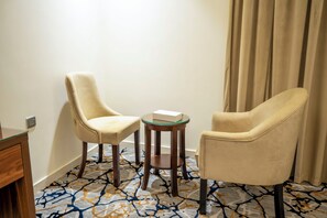 Deluxe Double or Twin Room, Mountain View | 1 bedroom, in-room safe, blackout drapes, iron/ironing board