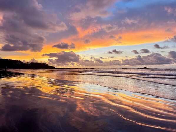 Beach - Charming 6-bedroom villa with AC, WiFi in Tamarindo Center (Tamarindo)