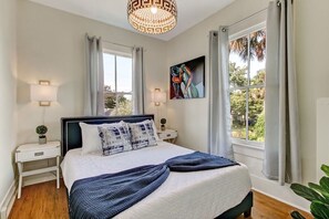 2 bedrooms, free WiFi, bed sheets - Uptown Classic 3 | Effortless Exploration of STA (St. Augustine)