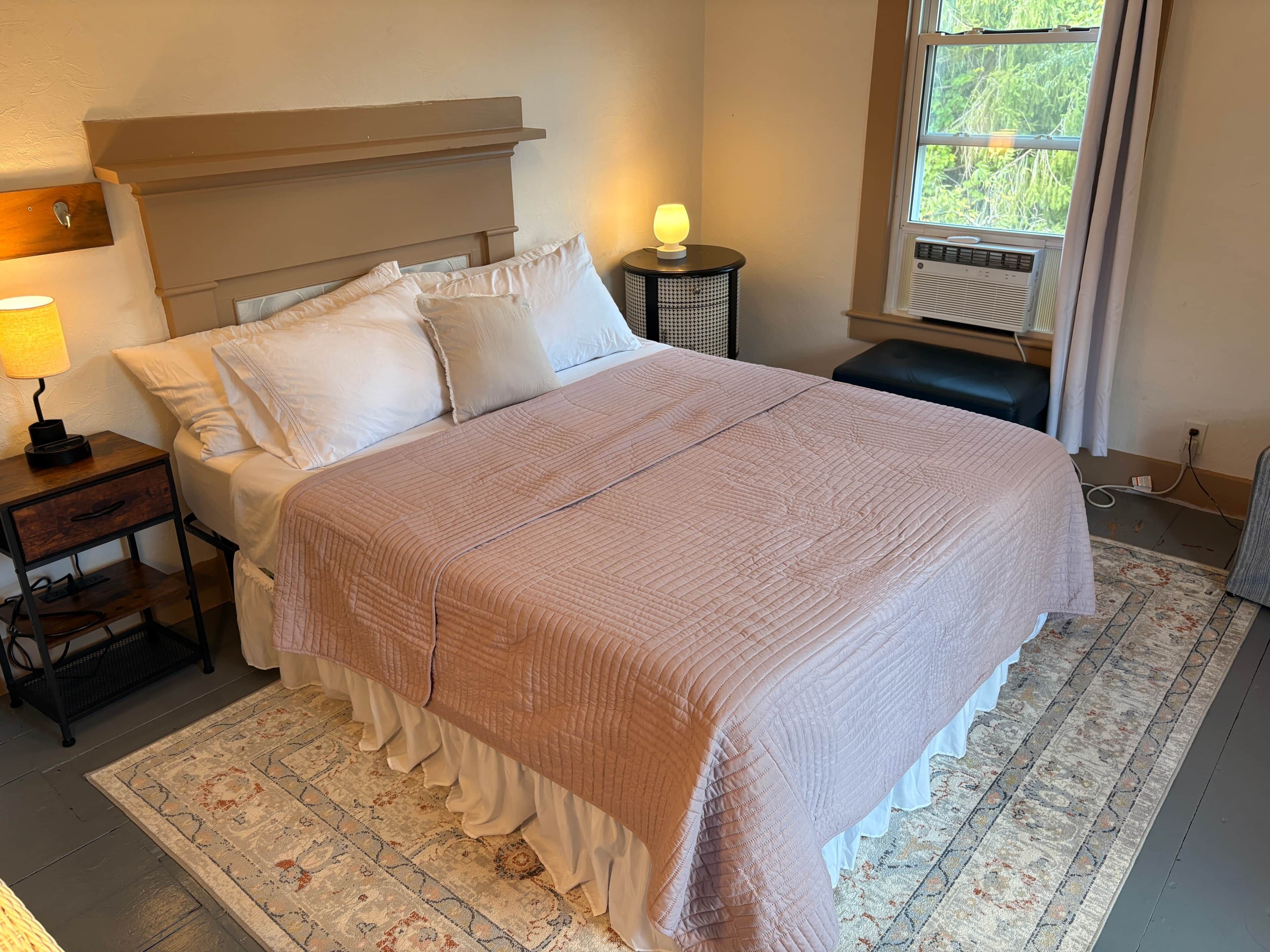 3 Schlafzimmer, Schreibtisch, Bügeleisen/Bügelbrett, kostenloses WLAN