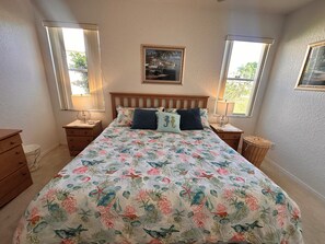 4 habitaciones, tabla de planchar con plancha, cuna de viaje y wifi 