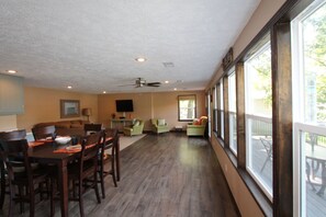 Interior - 10 mm, No Wake, Stunning View and Water (Sunrise Beach)