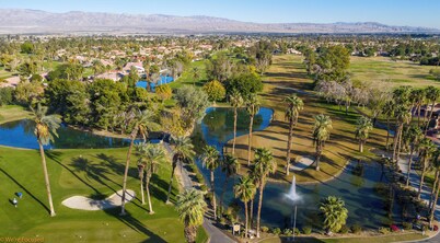 mid-century style Getaway in Gated Golf Resort-Near Coachella and Polo Ground