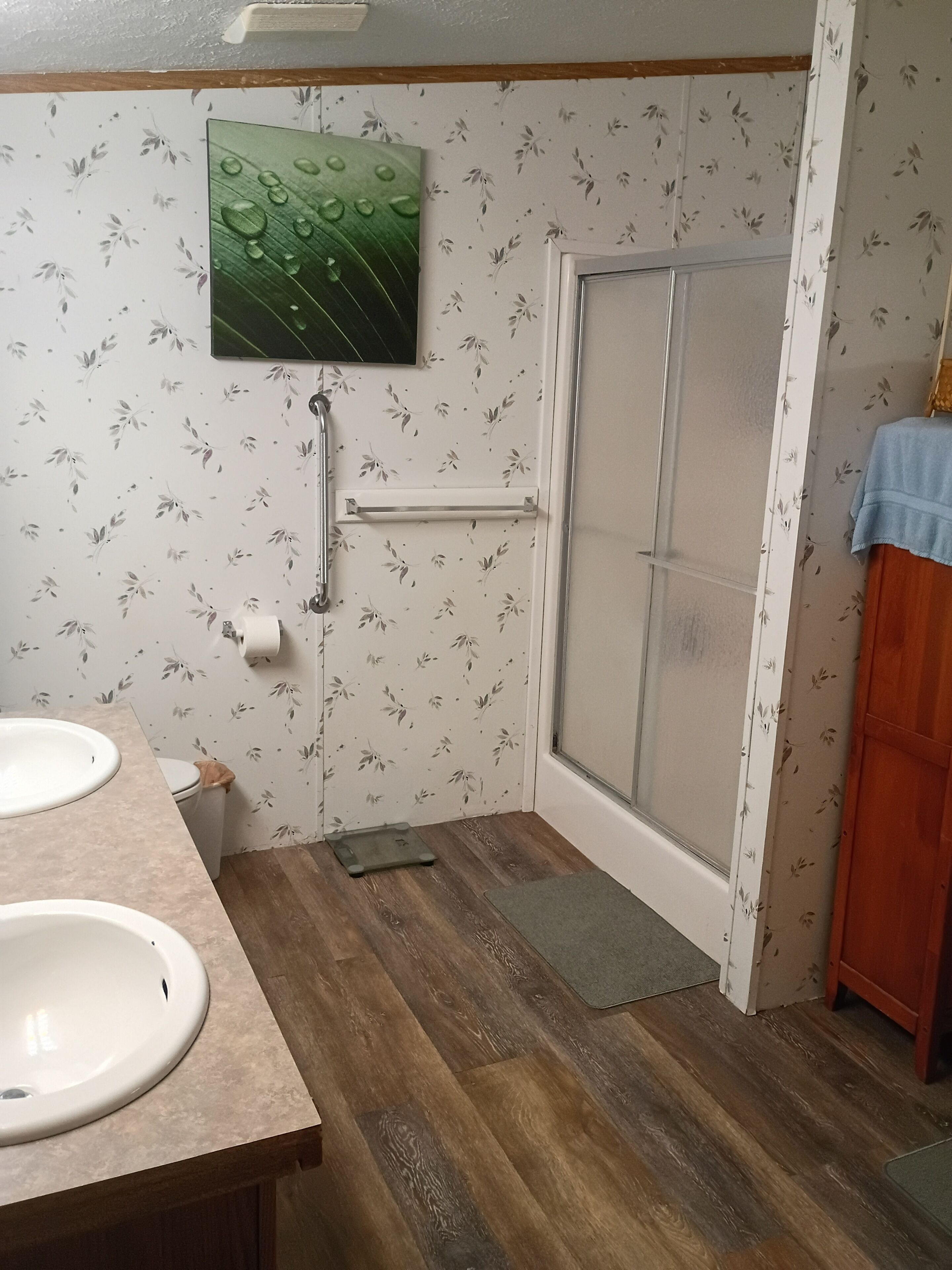 Towels, soap, toilet paper