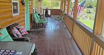 Enchanting cabin with WiFi in Tabiona - 3 bedrooms