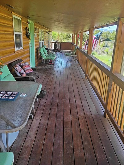 Enchanting cabin with WiFi in Tabiona - 3 bedrooms