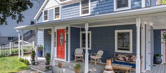 House on the Babbling Brook- Quiet 2BR + King Bed!