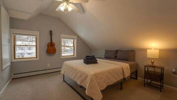 2 habitaciones, tabla de planchar con plancha, wifi y ropa de cama