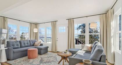 Kick back and enjoy the Chesapeake & this 3-bedroom, relaxing, stylish space.