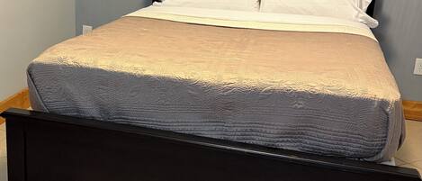 5 quartos, Wi-Fi, roupa de cama