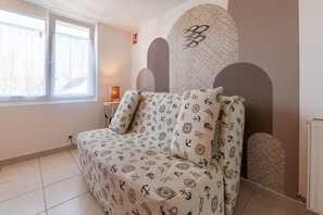 Télévision, table de tennis de table