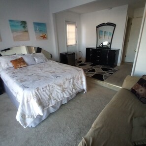 4 dormitoris, planxa i posts de planxar, wifi i roba de llit 