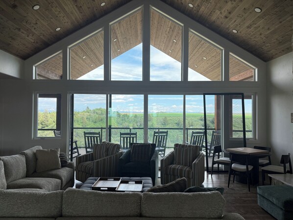 スマートテレビ、暖炉