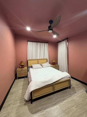 3 chambres, fer et planche à repasser, Wi-Fi