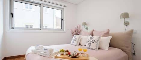 1 chambre, fer et planche à repasser, lit parapluie, Wi-Fi