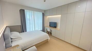 1 bedroom, iron/ironing board, free WiFi, bed sheets