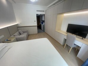 1 dormitorio, tabla de planchar con plancha, wifi gratis y ropa de cama
