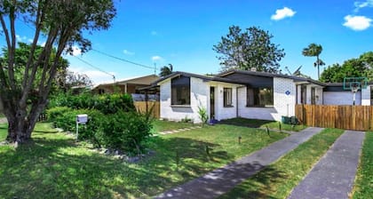 King room near the boat harbour Fraser Views