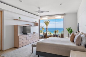 8 habitaciones, escritorio y tabla de planchar con plancha 