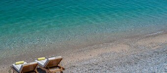 SYKEA LUXURY APARTMENT  ιn front of a beautiful beach