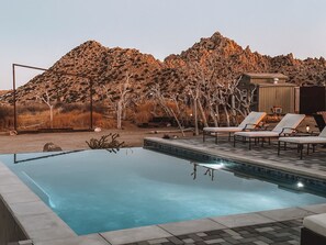 屋外プール、温水プール