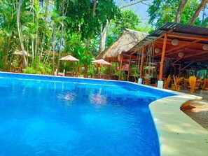 Outdoor pool - Hotel Bambús (Felipe Carrillo Puerto)