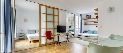 1 bedroom, iron/ironing board, Internet, bed sheets