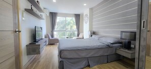 1 Schlafzimmer, Zimmersafe, Schreibtisch, kostenloses WLAN