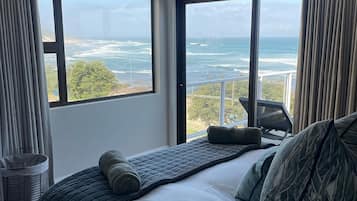 6 bedrooms, iron/ironing board, WiFi, bed sheets