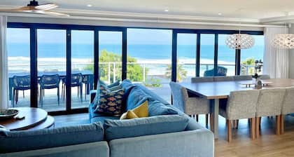 “The Cottage'' Morgan Bay with breathtaking views