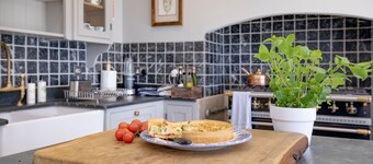 Linscott Farmhouse