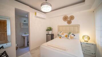 1 habitación, wifi y ropa de cama