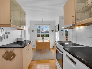 Fridge, microwave, dishwasher, cookware/dishes/utensils - "Andrine" - 100m from the sea by Interhome (Nakskov)