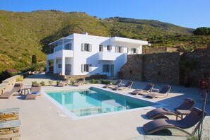 Pool - Elia Privileged Suites offers luxurious facilities in Andros island  in Greece. (Kipri)