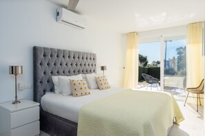 3 chambres, fer et planche à repasser, Wi-Fi gratuit, draps fournis