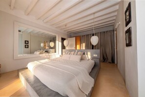 6 dormitorios, tabla de planchar con plancha, wifi y ropa de cama