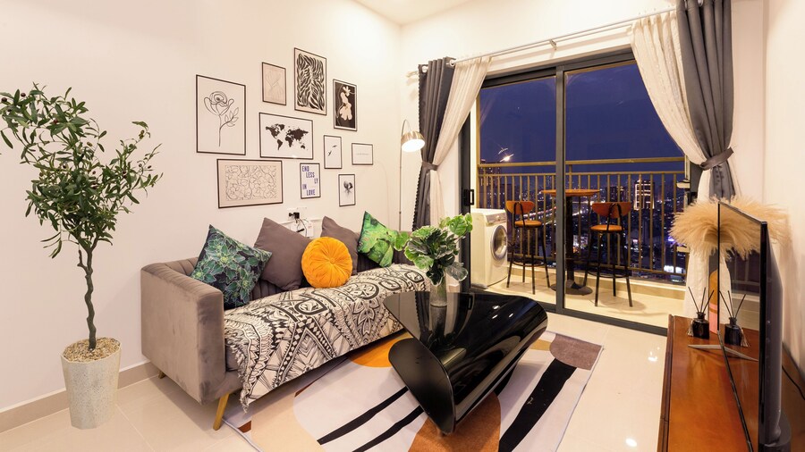 SOHO Premier Residence