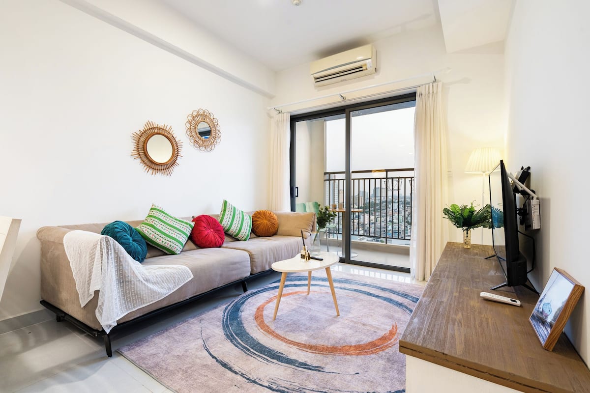 Deluxe Apartment, 2 Bedrooms, Balcony, City View | Living area | Smart TV