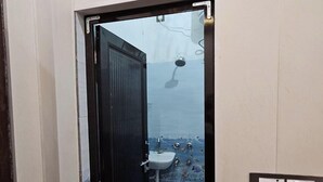 Deluxe Double or Twin Room | Bathroom