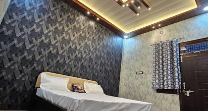 Vinayak Guest House BnB