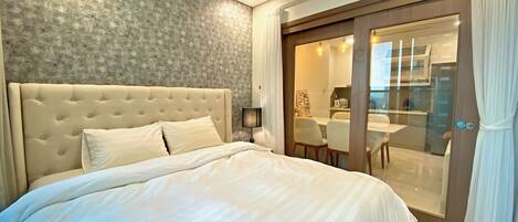 Deluxe Apartment, Balcony, City View