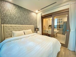 Deluxe Apartment, Balcony, City View | 1 bedroom, desk, laptop workspace, blackout drapes