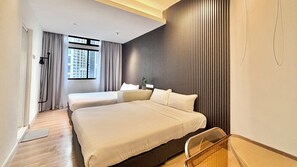 3 bedrooms, iron/ironing board, WiFi, bed sheets - 3Bedroom w/ Private Bathroom, Condo with A/C on top Fahrenheit88 Shopping Mall (Kuala Lumpur)