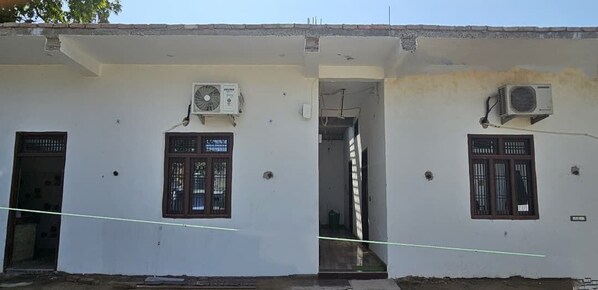 Front of property - Vinayak Guest House  (Faizabad)