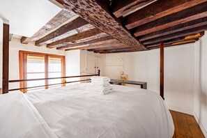 1 室のベッドルーム、WiFi、ベッドシーツ