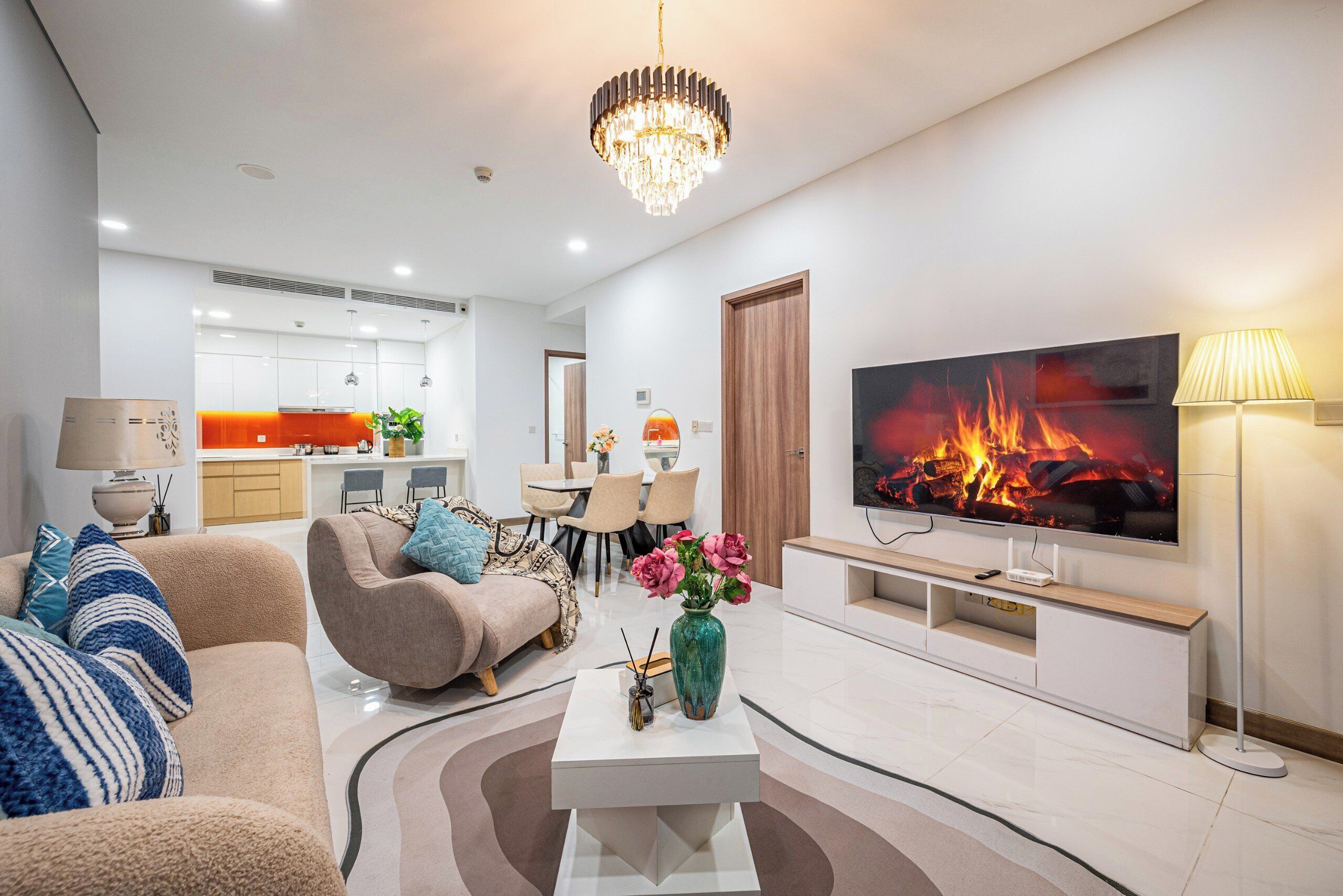 Deluxe Apartment, 2 Bedrooms, Balcony, City View | Living area | Smart TV