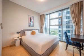 Premium bedding, down comforters, Select Comfort beds - SUNWAH PEARL Premier Residence (Ho Chi Minh City)