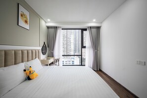 Egyptian cotton sheets, premium bedding, down duvets - OPAL SAIGON PEARL Premier Residence (Ho Chi Minh City)