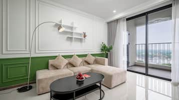 Deluxe Apartment, 4 Bedrooms, Balcony, City View | View from room